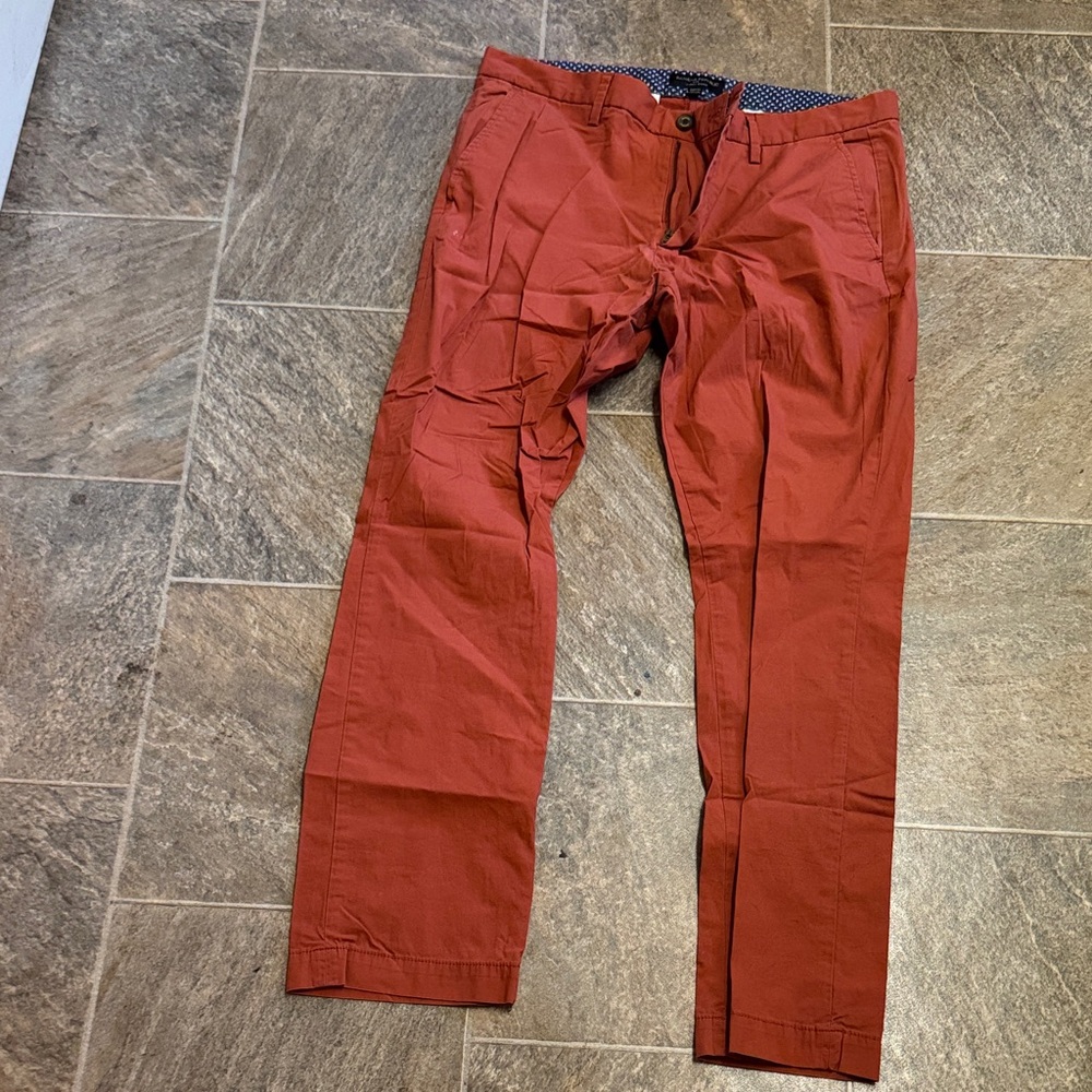 Banana Republic Men's Chinos in Rust